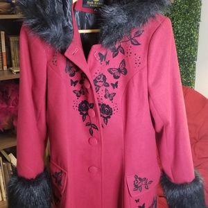 Hell Bunny Anderson Coat (Red) - size: XL